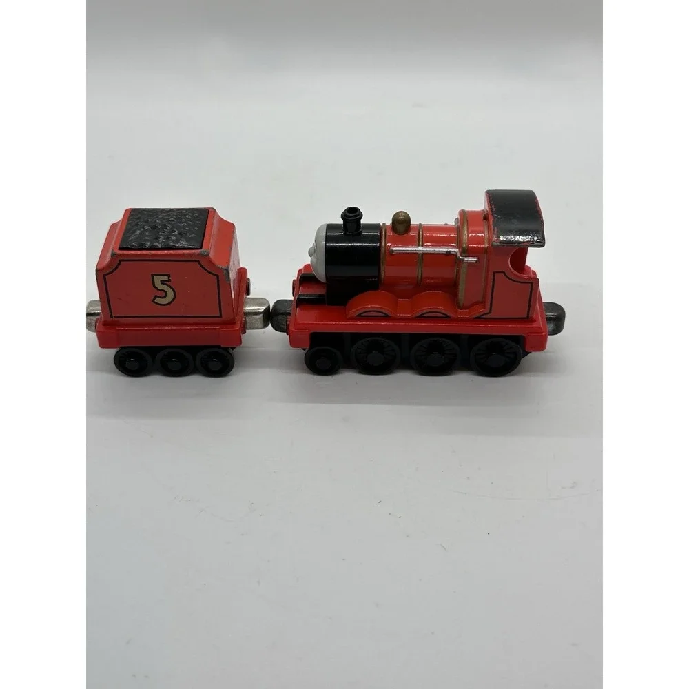 Thomas‎ & Friends James #5 w Tender Diecast Engine 2009 Mattel
